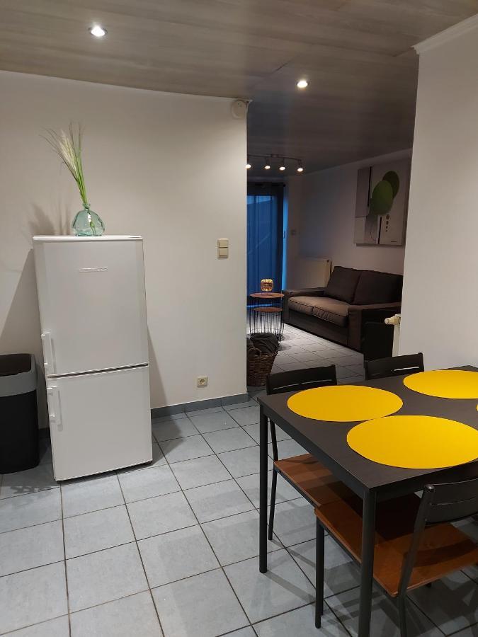 Appartement Rdc Plein Centre Avec Terrasse Visé Exterior photo